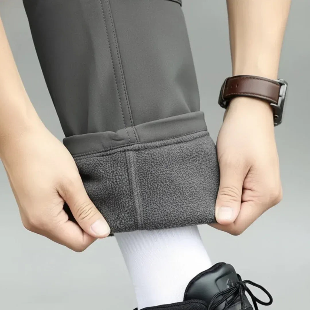 STRYKER V2™ : L'unique pantalon qu'il te faut pour bosser au chaud.